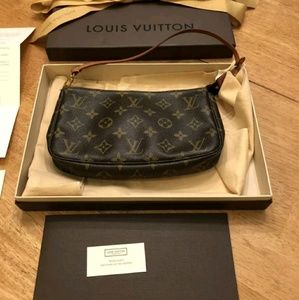 Louis Vuitton Pochette